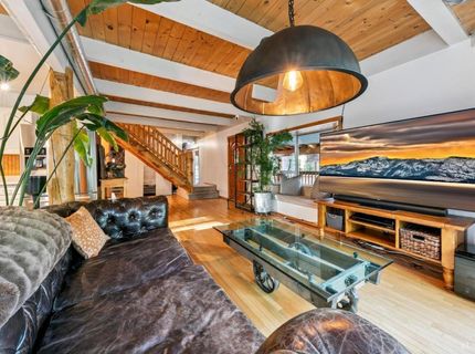 643 Seneca Drive, South Lake Tahoe, CA 96150 Photo