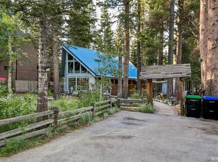 643 Seneca Drive, South Lake Tahoe, CA 96150 Photo