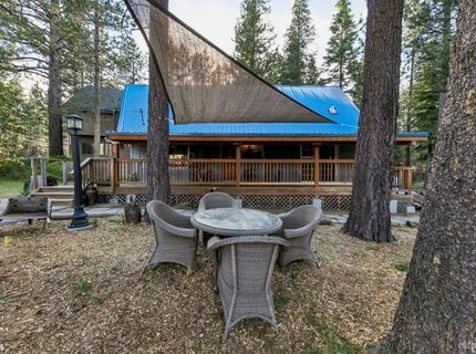 643 Seneca Drive, South Lake Tahoe, CA 96150 Photo