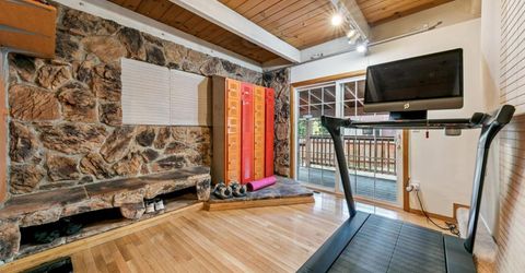 643 Seneca Drive, South Lake Tahoe, CA 96150 Photo