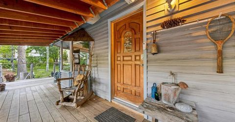 643 Seneca Drive, South Lake Tahoe, CA 96150 Photo