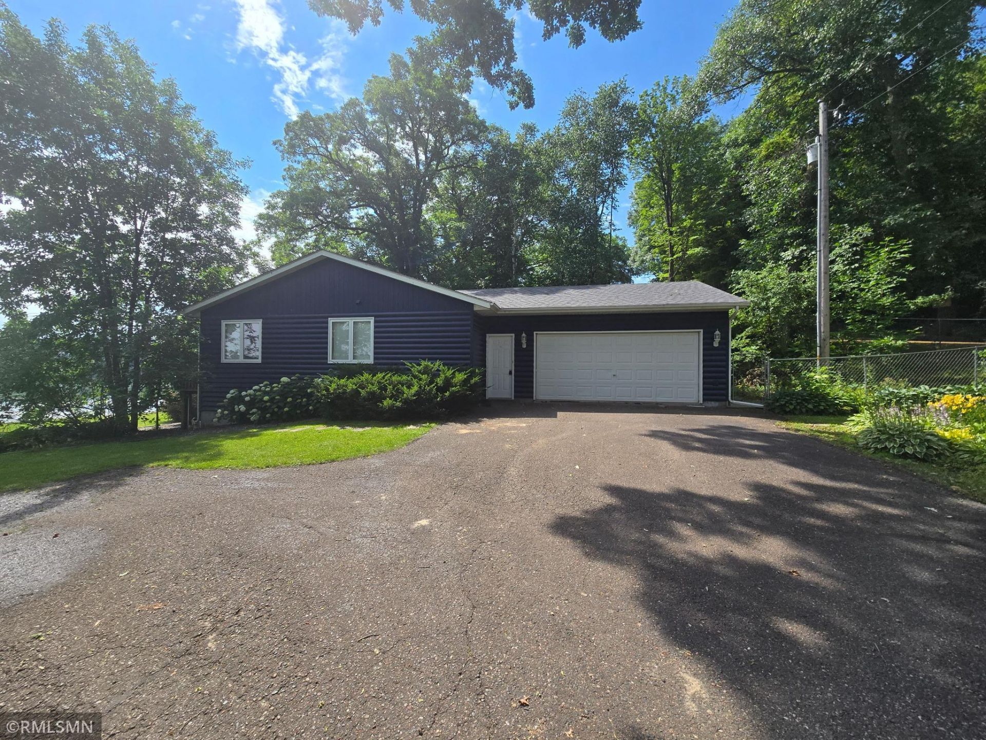 8890 Bishop Avenue NW, Maple Lake, MN 55358