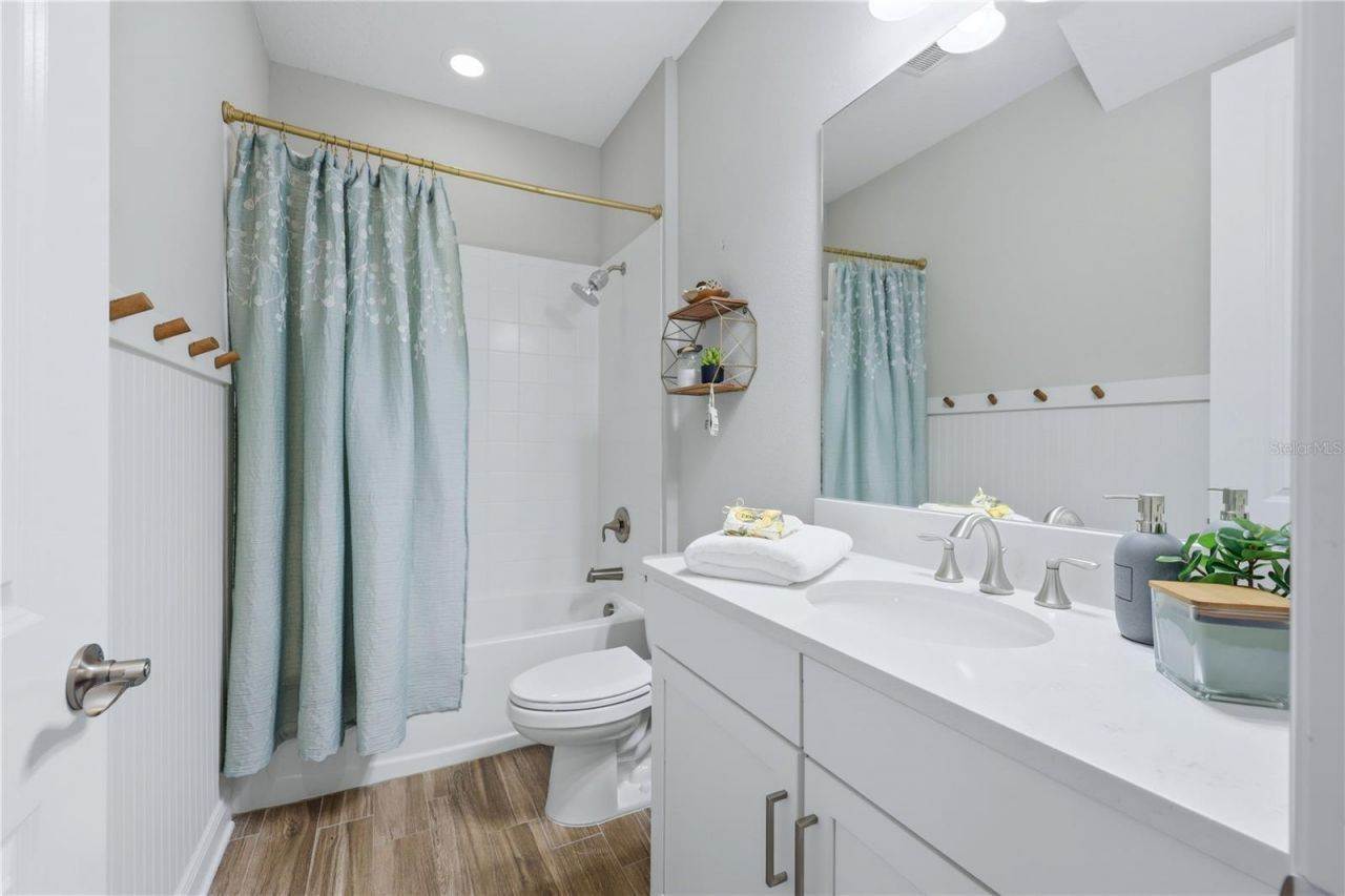 5542 Native Henna Court, Sarasota, FL 34238 Photo