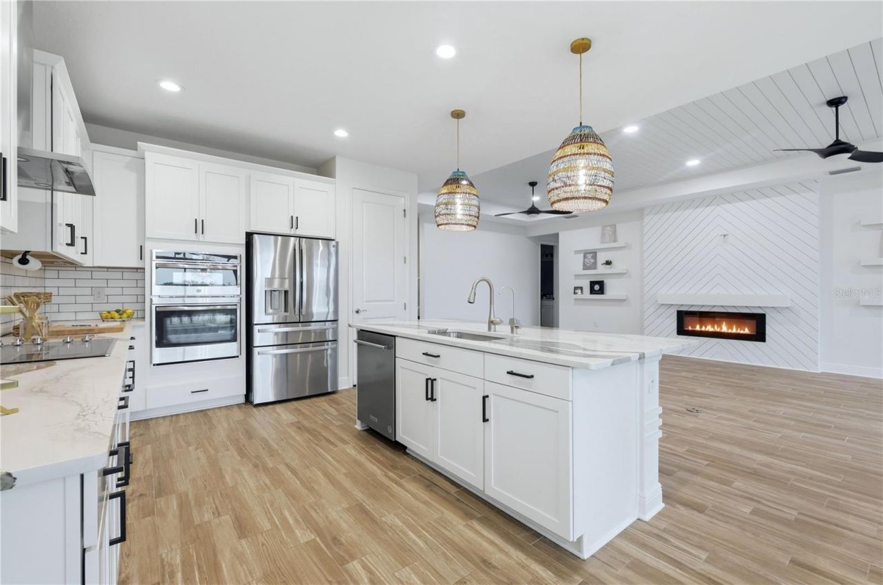5542 Native Henna Court, Sarasota, FL 34238 Photo