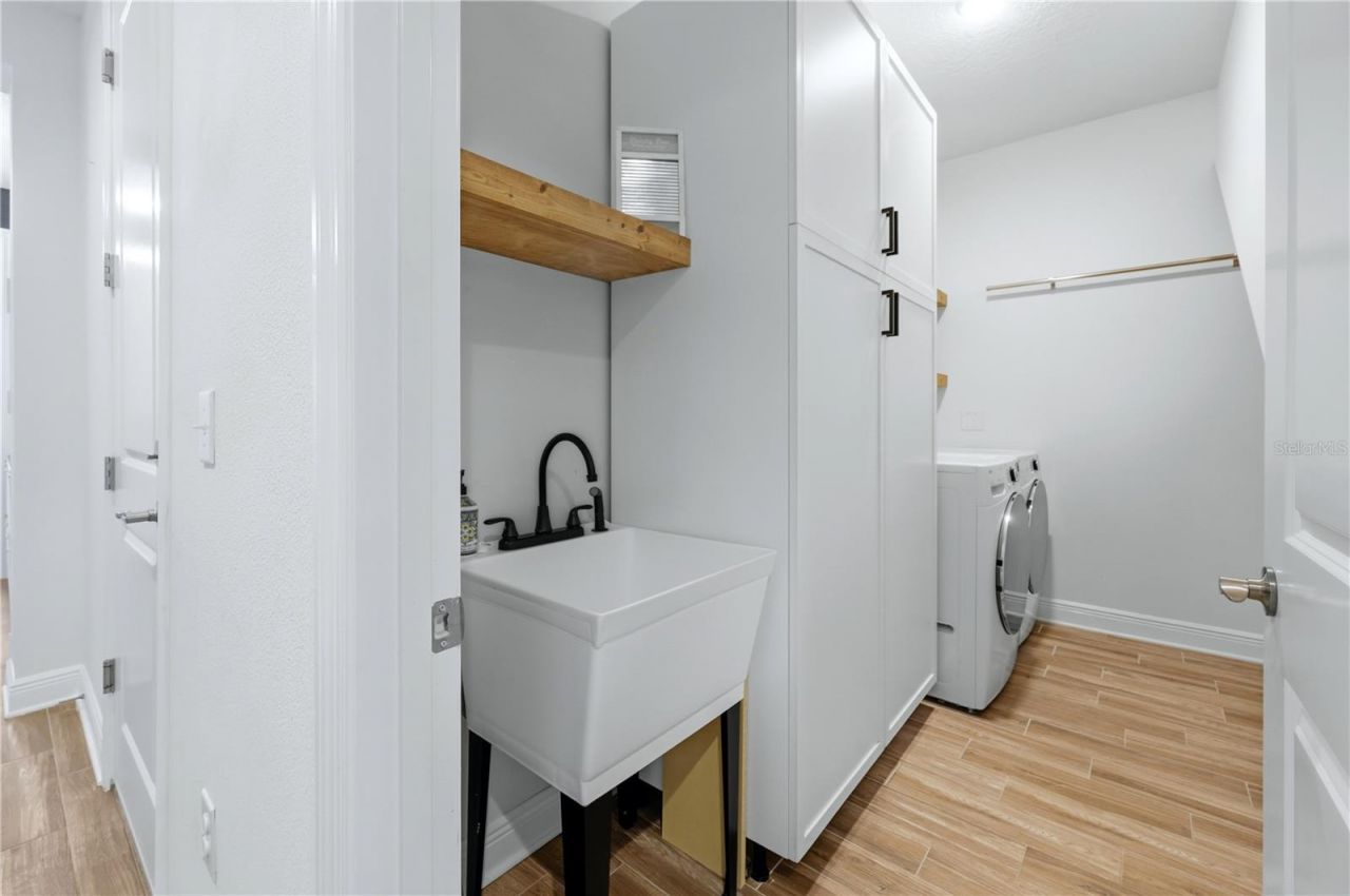 5542 Native Henna Court, Sarasota, FL 34238 Photo
