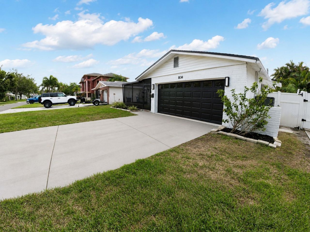 1834 New Hampshire Avenue Ne, Saint Petersburg, FL 33703 Photo
