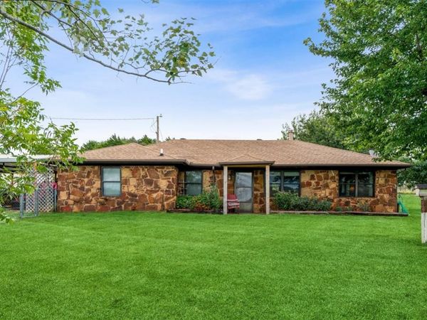 39067 County Street 2730 , Chickasha, OK 73018