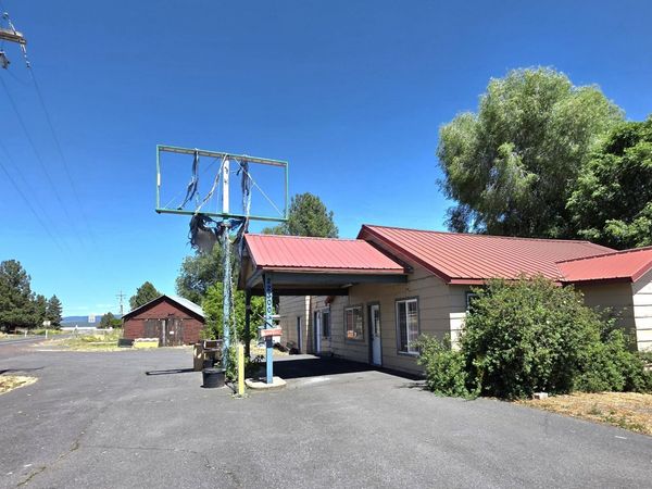 22300 Highway 140 E, Dairy, OR 97625