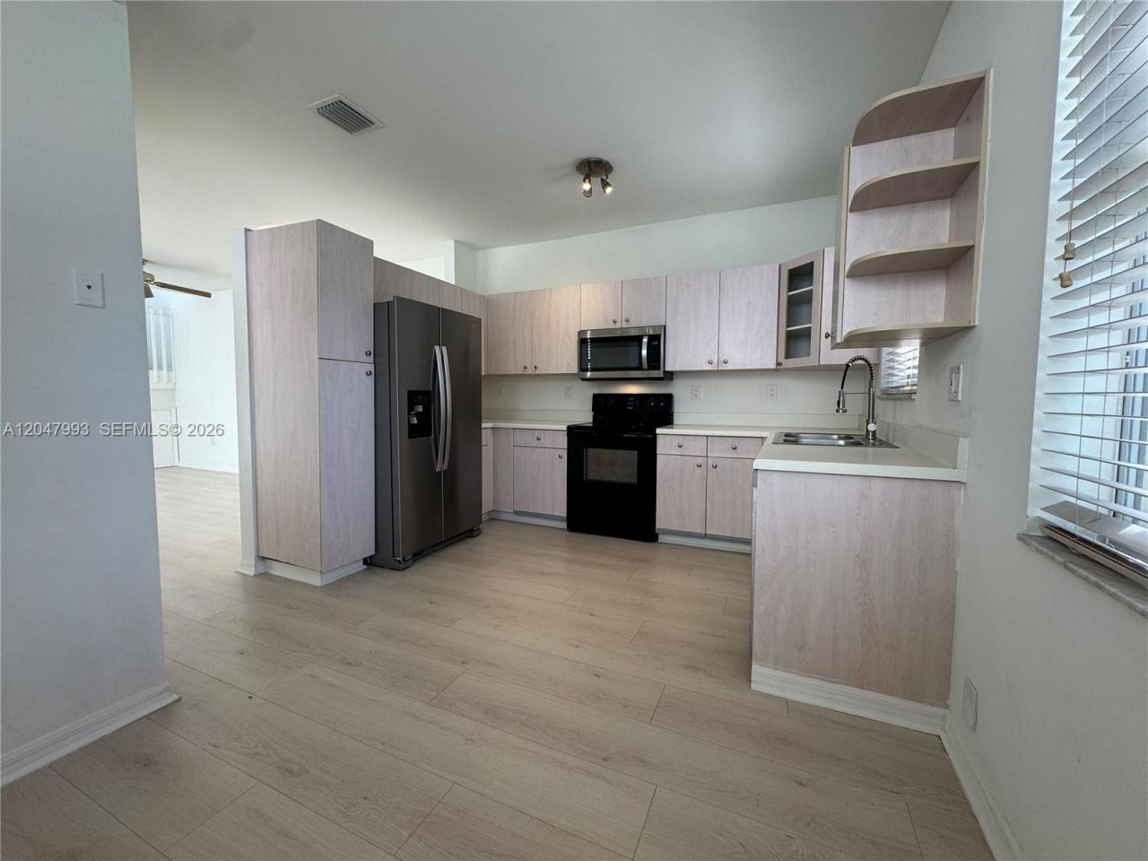 1595 Seagrape Way , Unit -, Hollywood, FL 33019 Photo