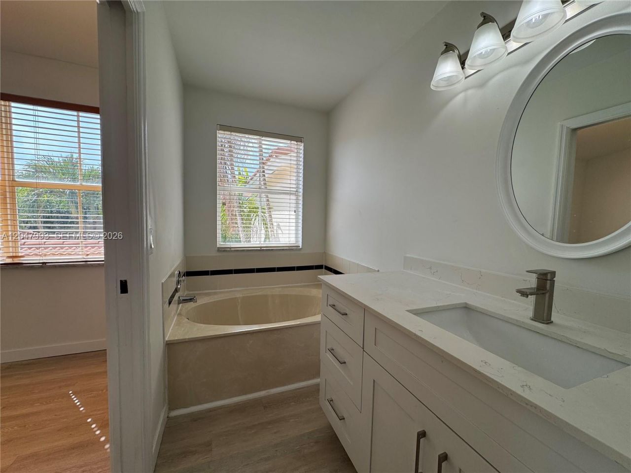 1595 Seagrape Way , Unit -, Hollywood, FL 33019 Photo