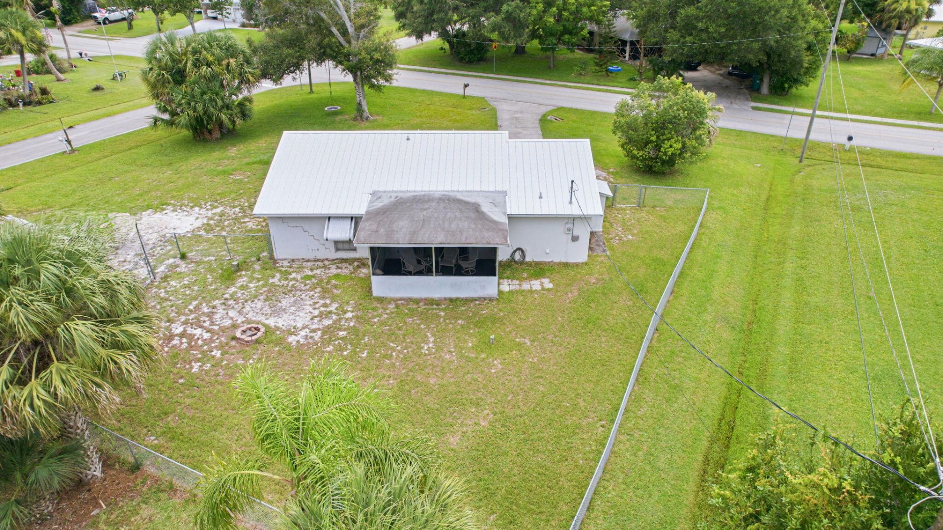 273 Easy Street, Sebastian, FL 32958 Photo