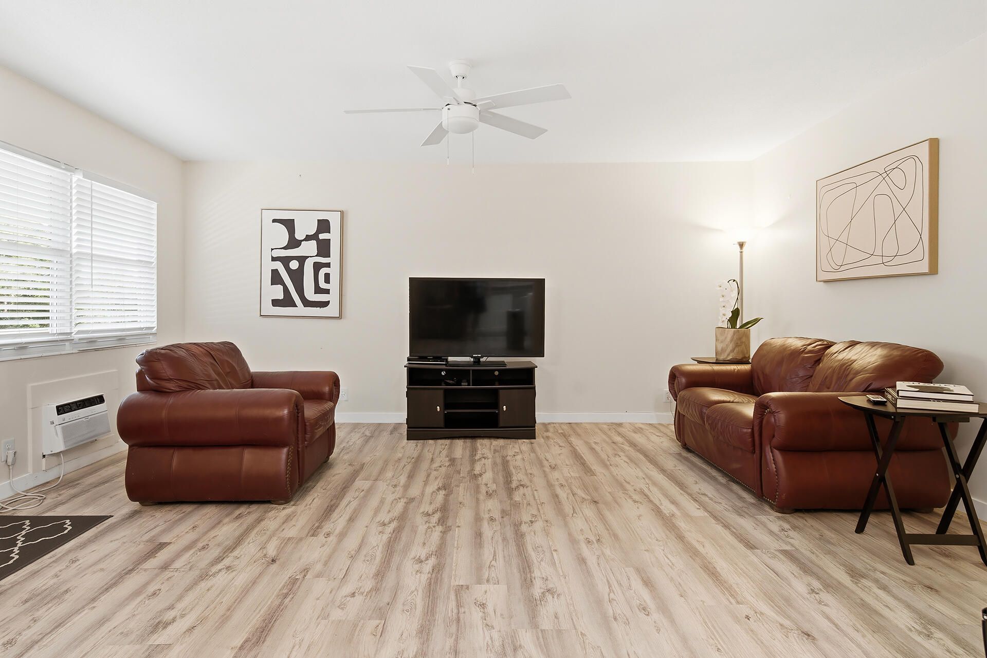 142 Norwich F, West Palm Beach, FL 33417 Photo
