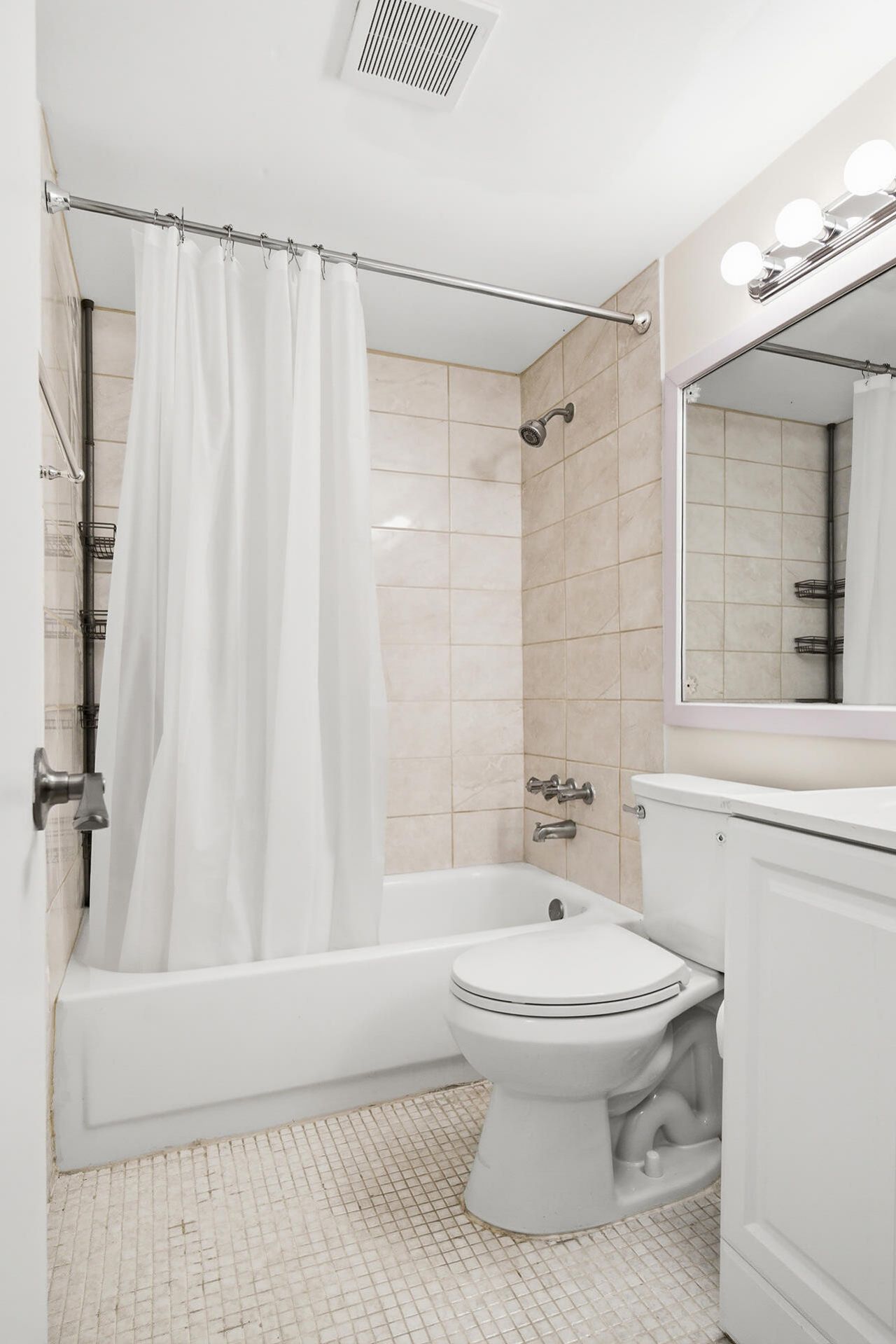 142 Norwich F, West Palm Beach, FL 33417 Photo