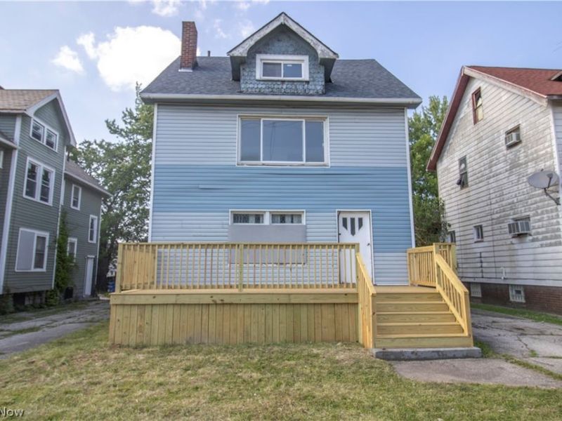 12707 Harvard Avenue, Cleveland, OH 44105 Photo 2