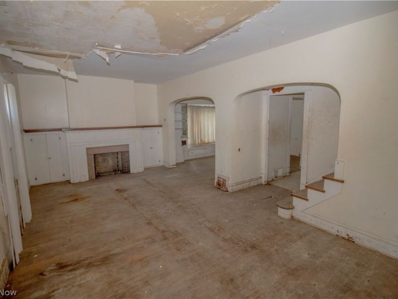 12707 Harvard Avenue, Cleveland, OH 44105 Photo 4