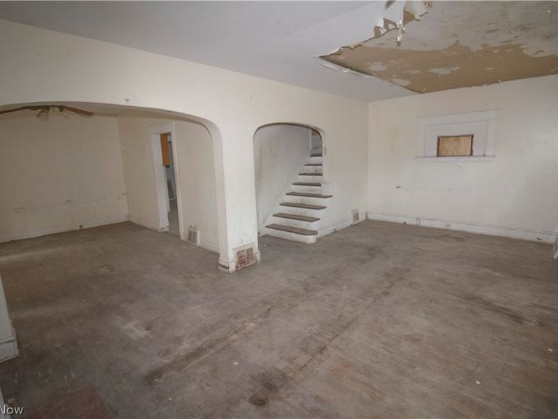 12707 Harvard Avenue, Cleveland, OH 44105 Photo 5