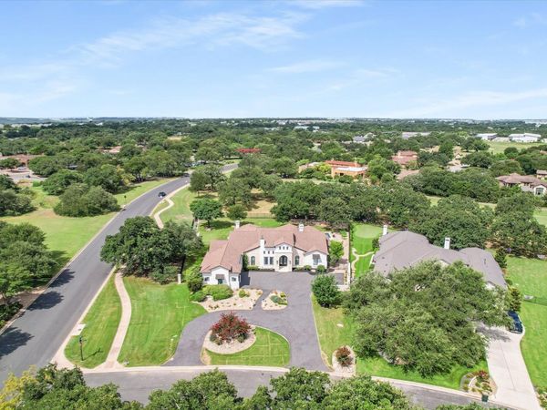 101 Dovetail LN, Georgetown, TX 78628