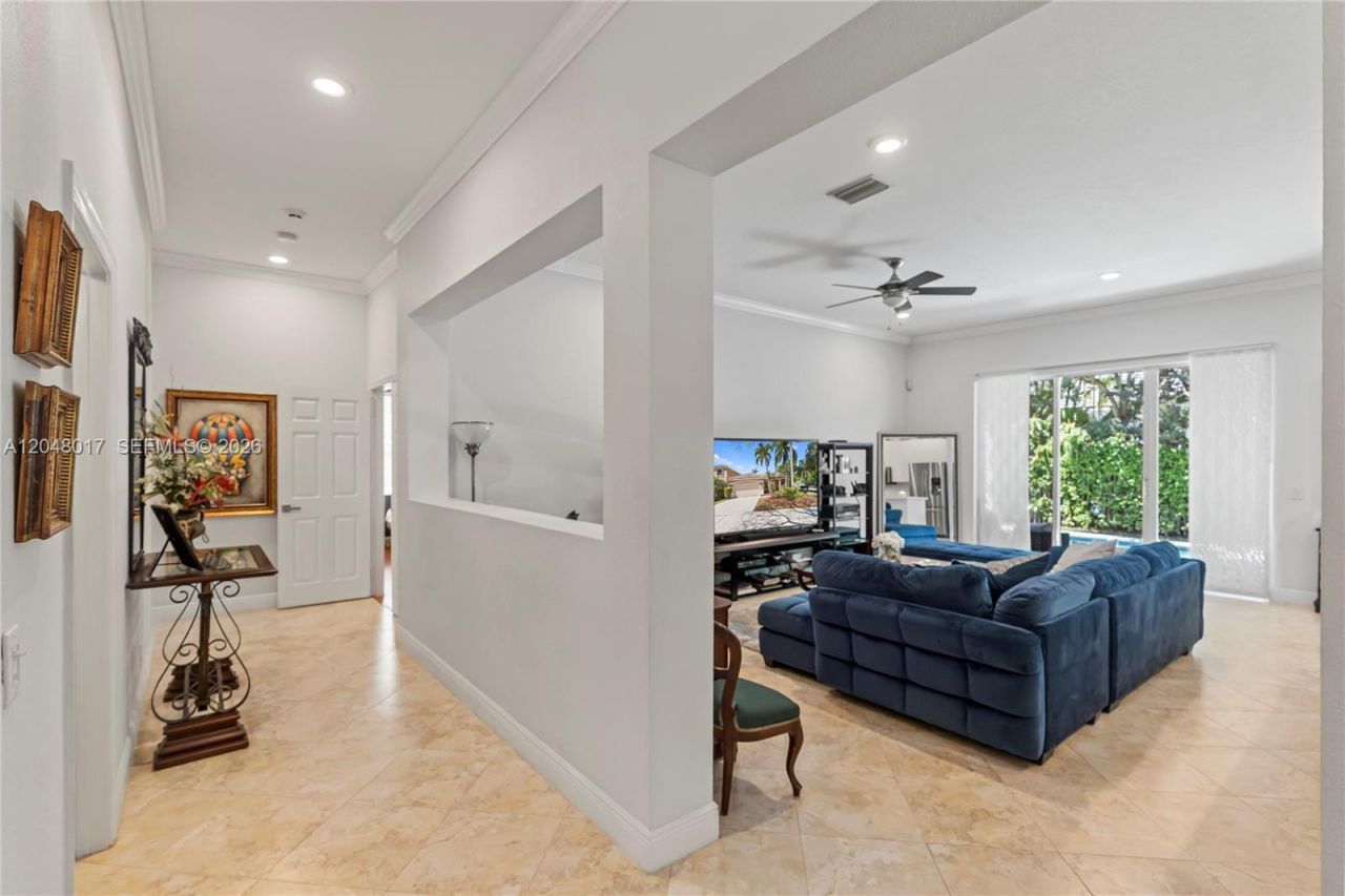 1097 Allamanda Way , Weston, FL 33327 Photo
