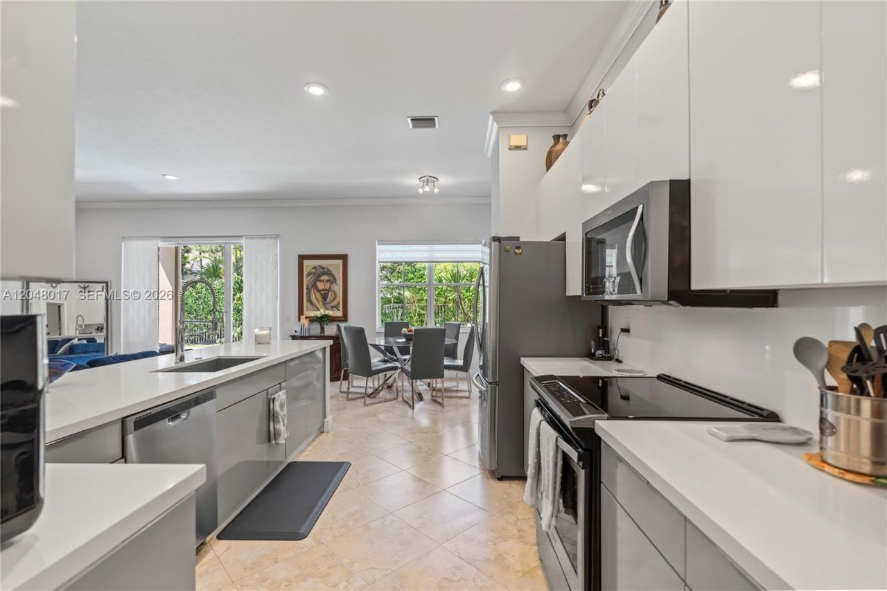 1097 Allamanda Way , Weston, FL 33327 Photo