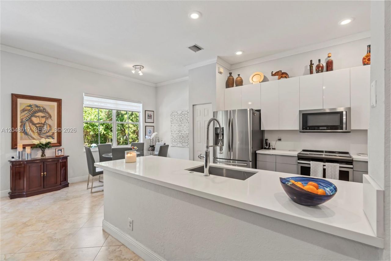 1097 Allamanda Way , Weston, FL 33327 Photo