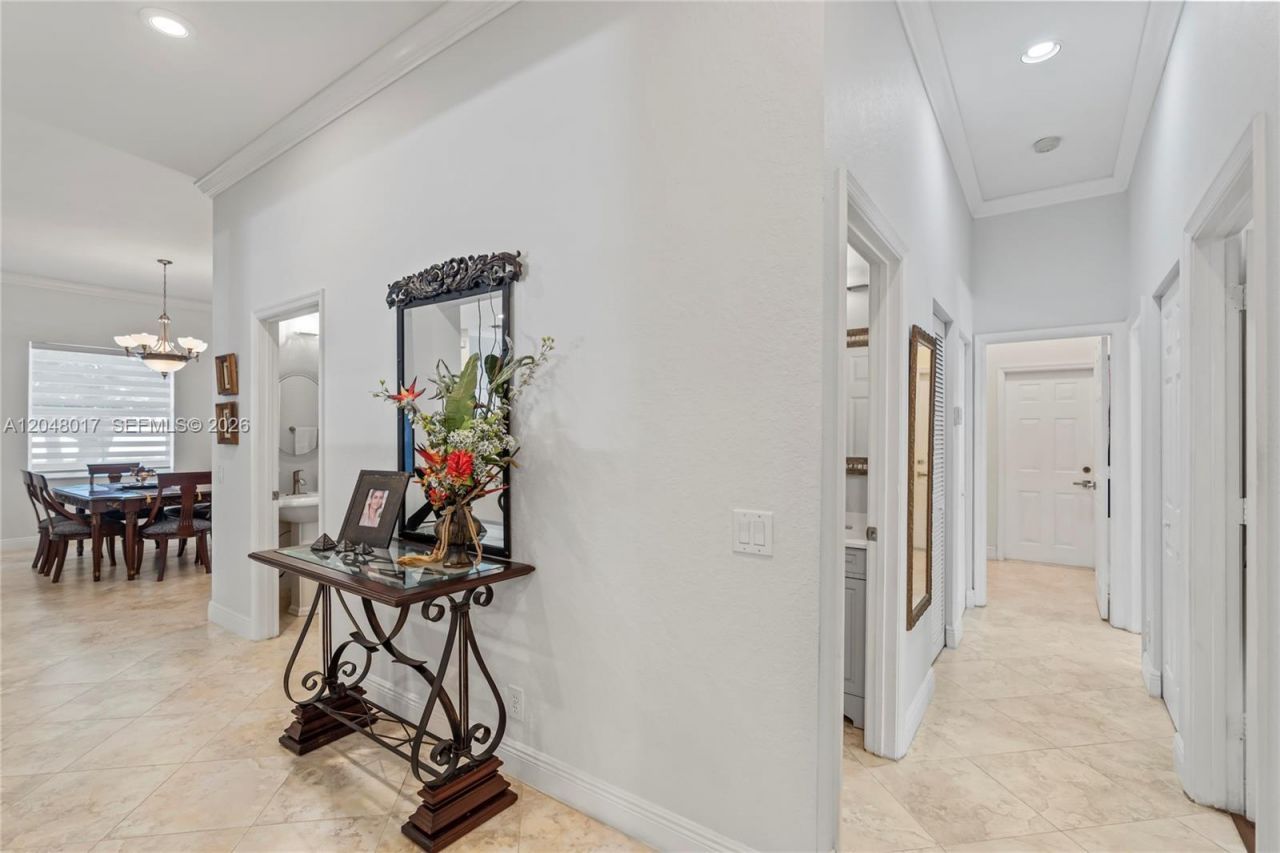 1097 Allamanda Way , Weston, FL 33327 Photo
