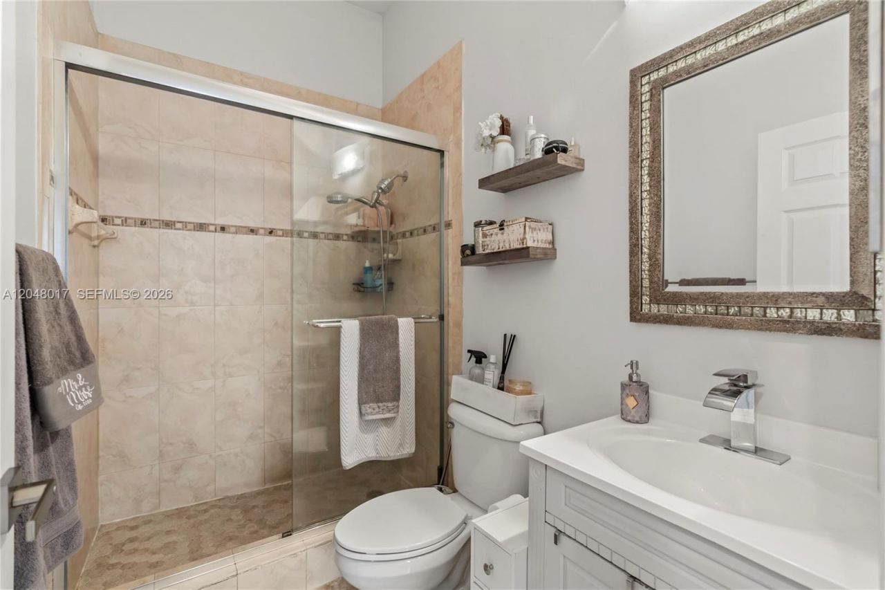 1097 Allamanda Way , Weston, FL 33327 Photo