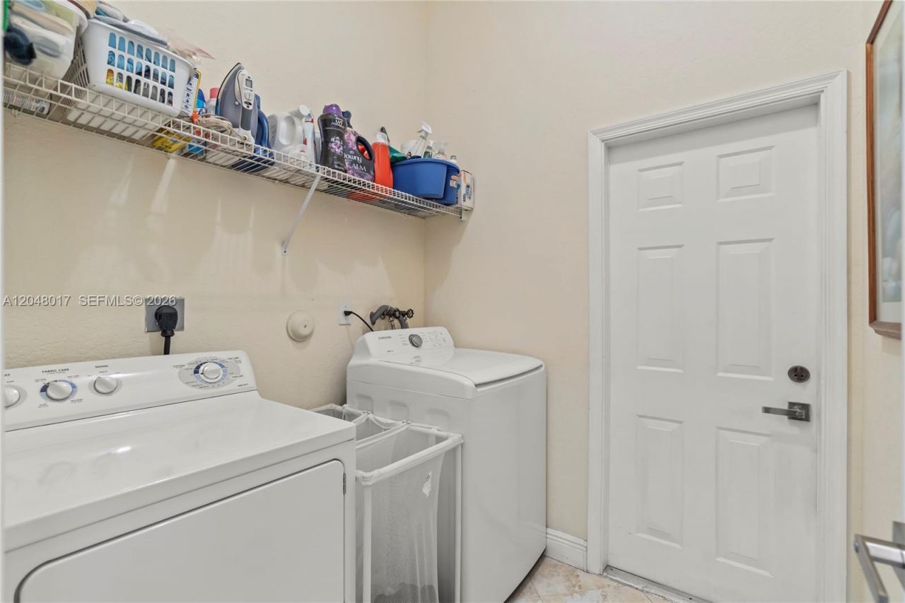 1097 Allamanda Way , Weston, FL 33327 Photo