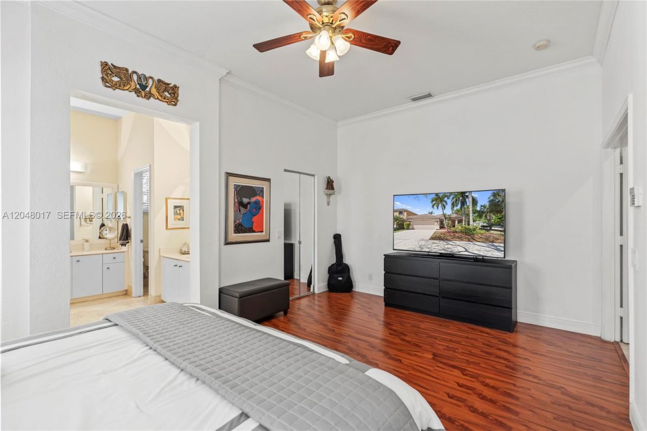 1097 Allamanda Way , Weston, FL 33327 Photo