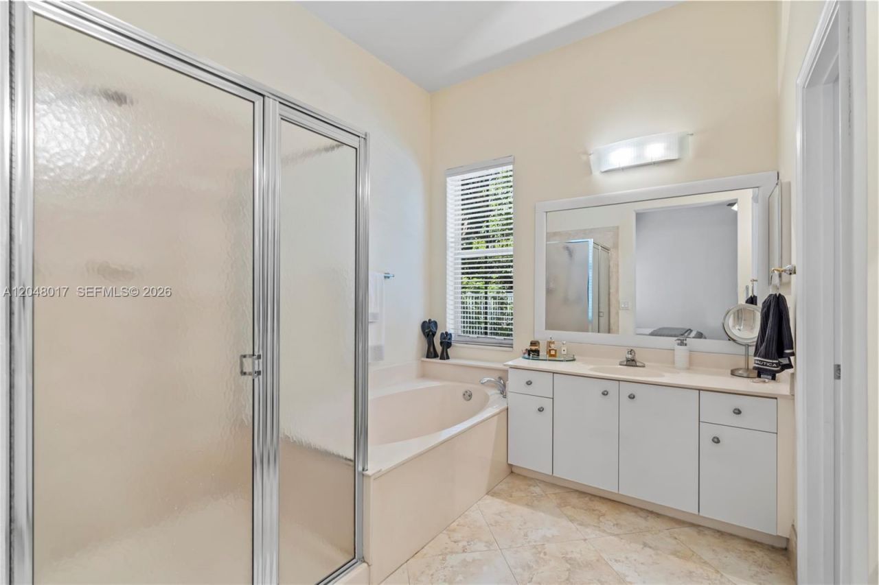 1097 Allamanda Way , Weston, FL 33327 Photo