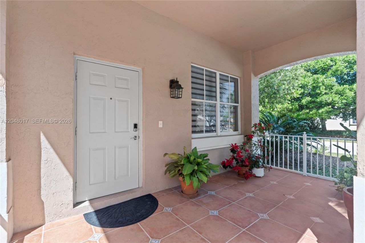 1097 Allamanda Way , Weston, FL 33327 Photo