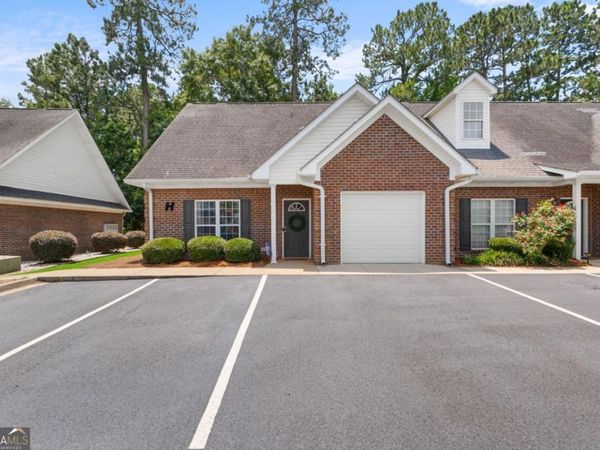 8100 Burkhalter Road, Unit 801, Statesboro, GA 30461