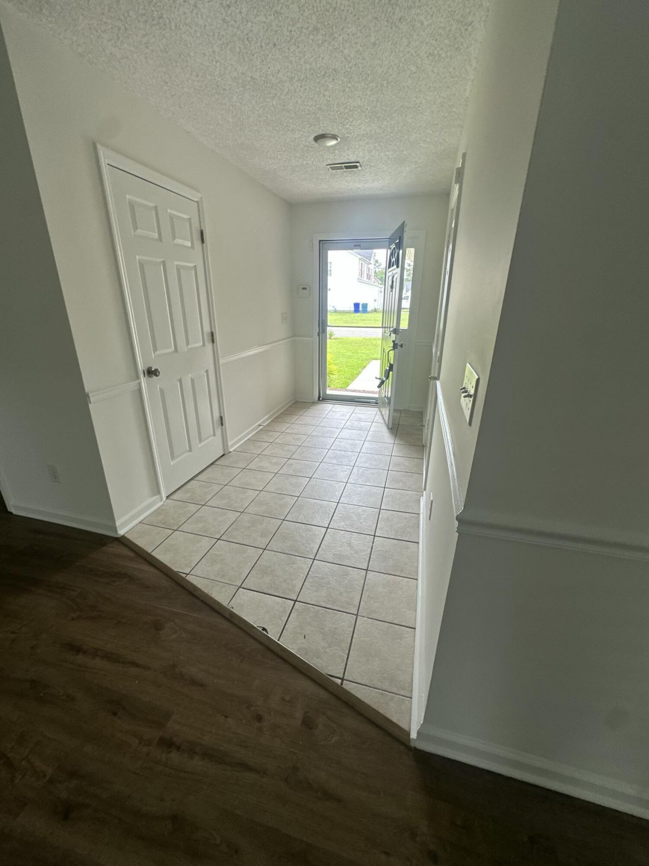 9958 Hallsford Drive Photo 4