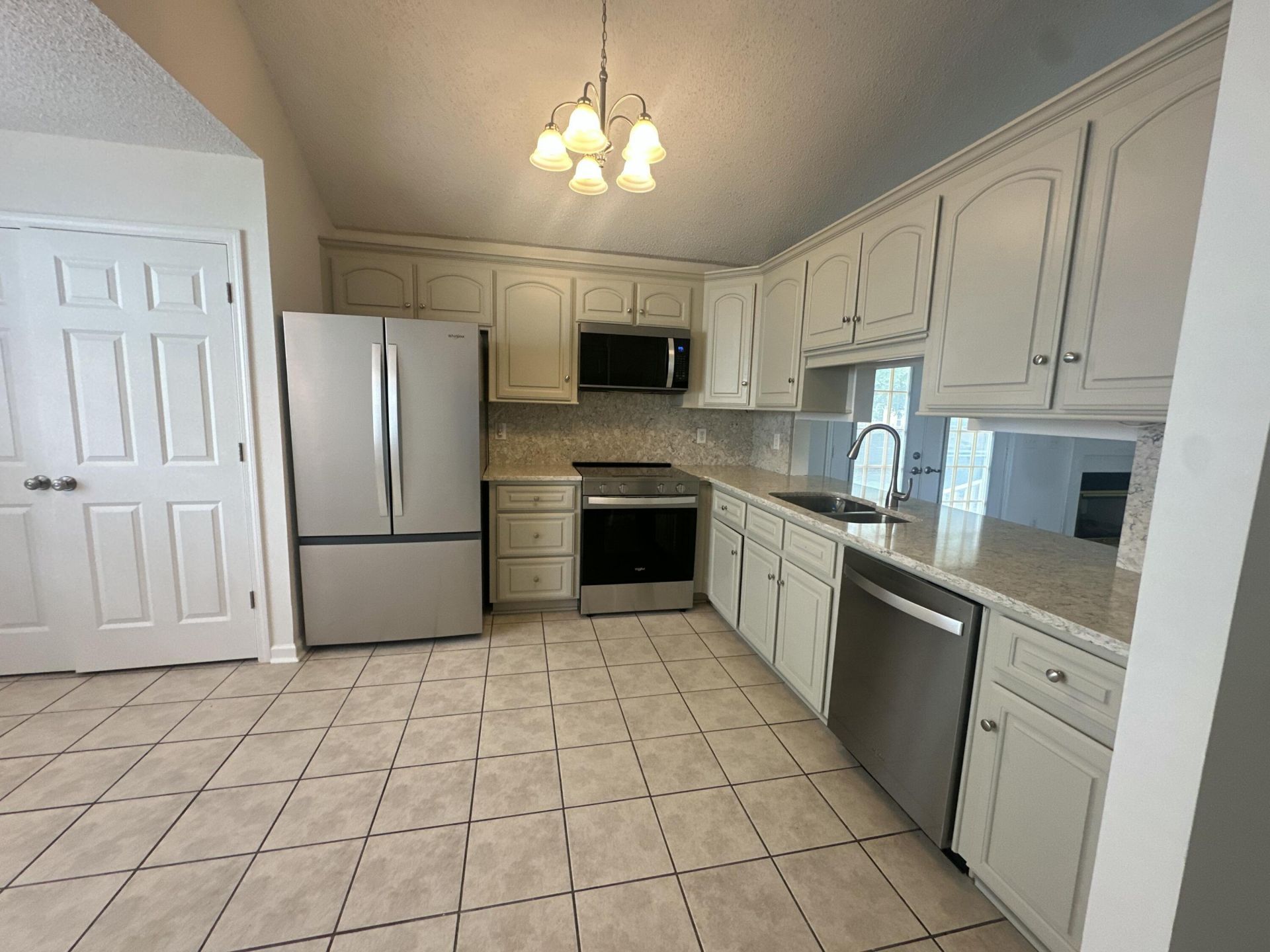 9958 Hallsford Drive Photo 8