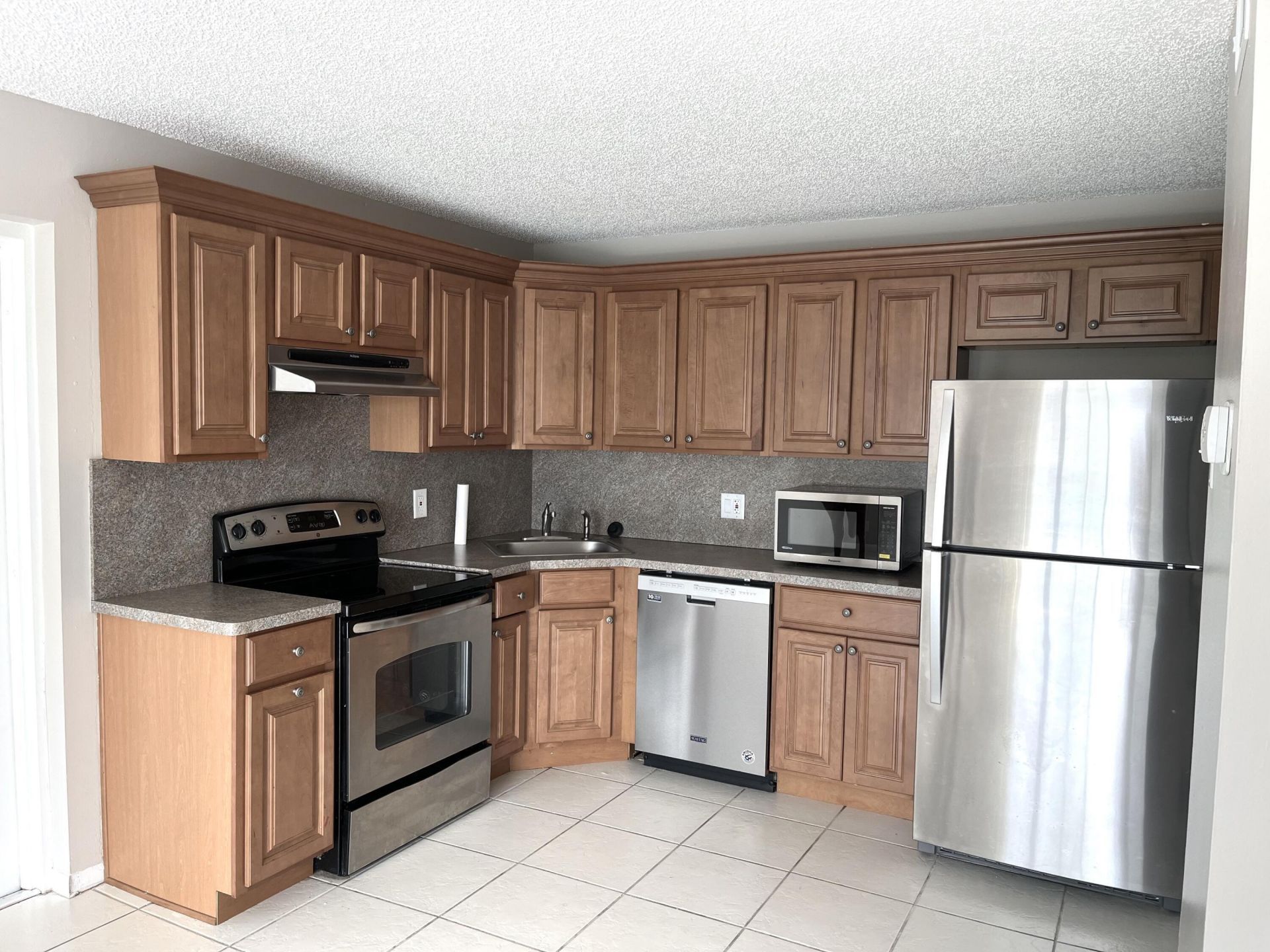 1108 Green Pine Boulevard, Unit F3, West Palm Beach, FL 33409 Photo