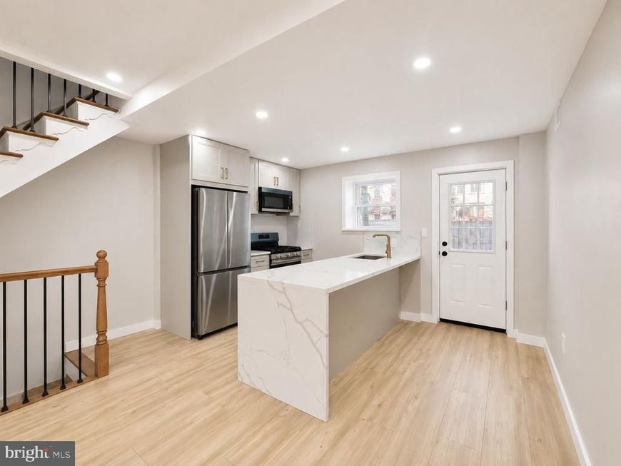 2251 S Hicks Street, Philadelphia, PA 19145 Main Photo