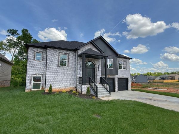 865 Burley Barn Road , Clarksville, TN 37042