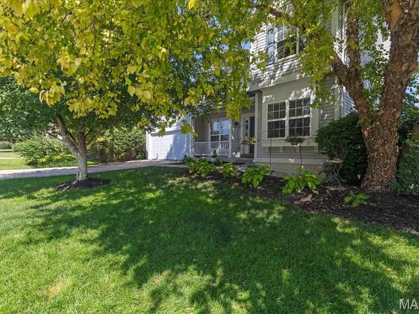 1205 Briarchase Drive , Lake St Louis, MO 63367