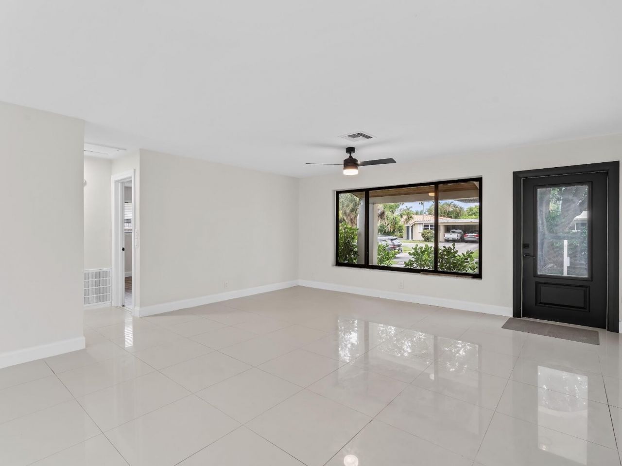 909 SE 14th Drive, Deerfield Beach, FL 33441 Photo