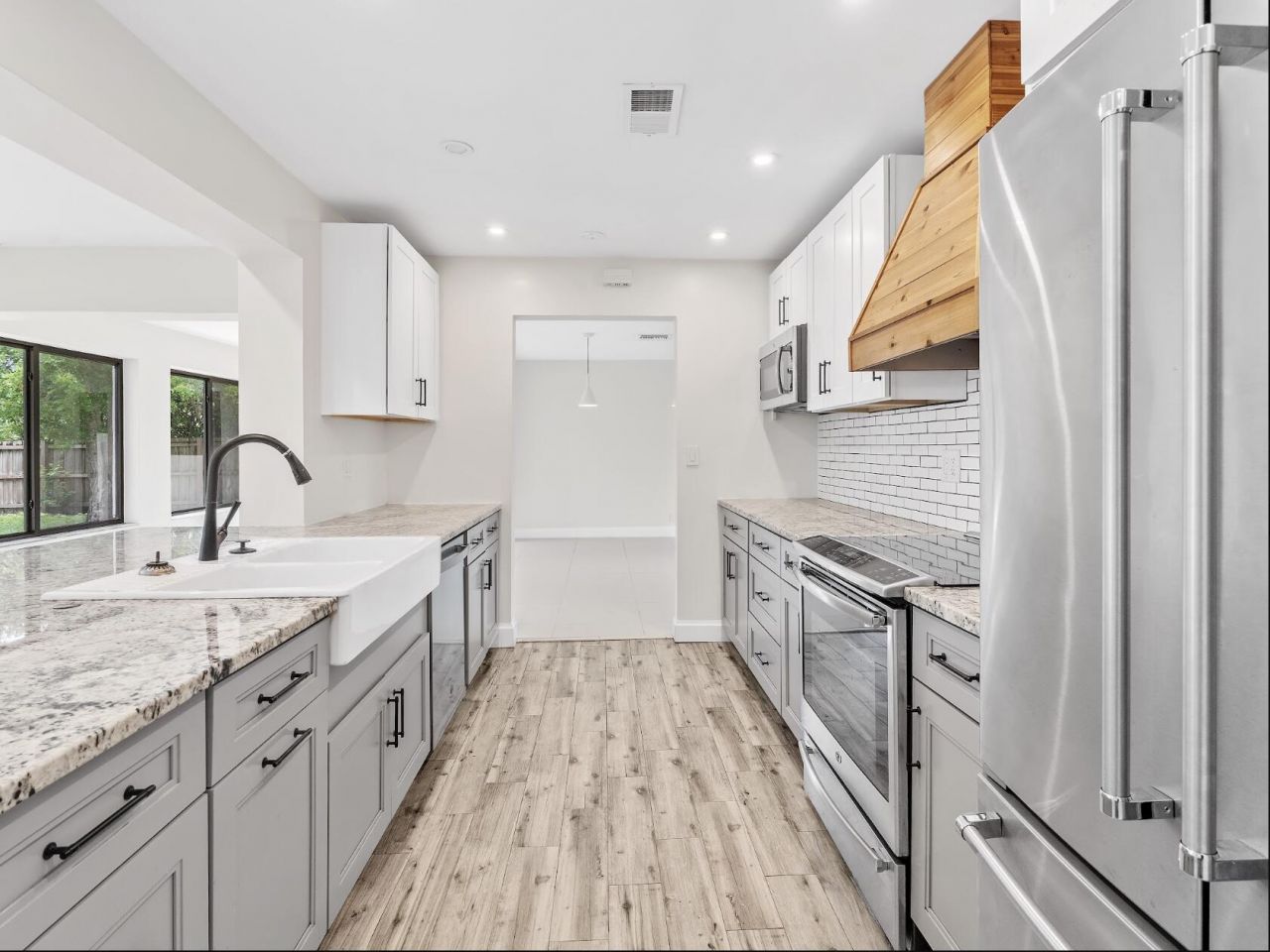 909 SE 14th Drive, Deerfield Beach, FL 33441 Photo
