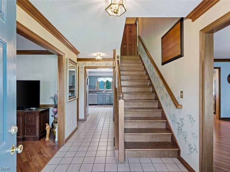 3053 Chablis Lane, Youngstown, OH 44514 Photo 4