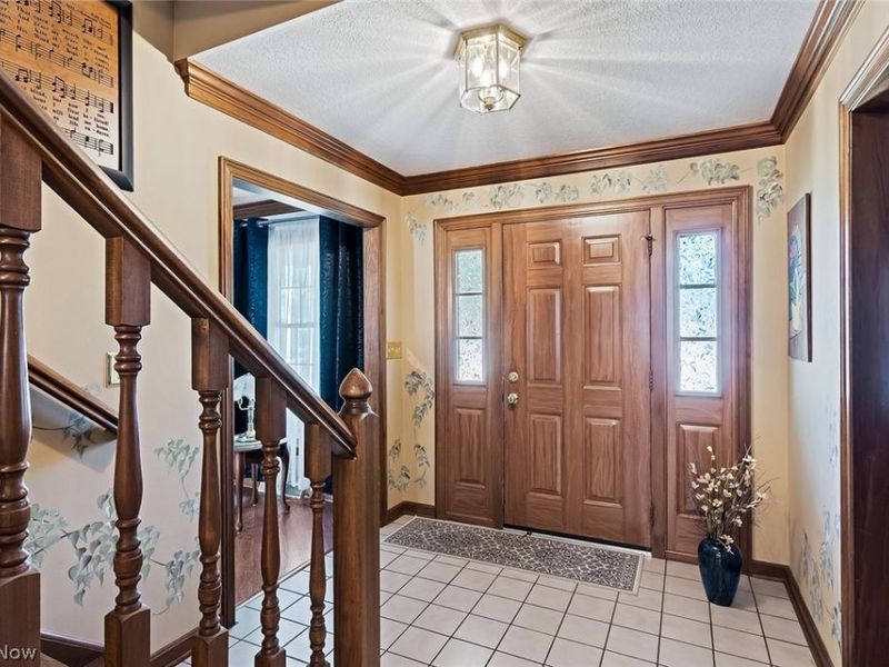 3053 Chablis Lane, Youngstown, OH 44514 Photo 5
