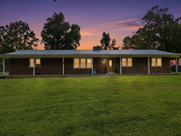 3990 State Hwy O, Dunnegan, MO 65640