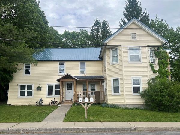 6 Roosevelt Avenue, Stamford, NY 12167