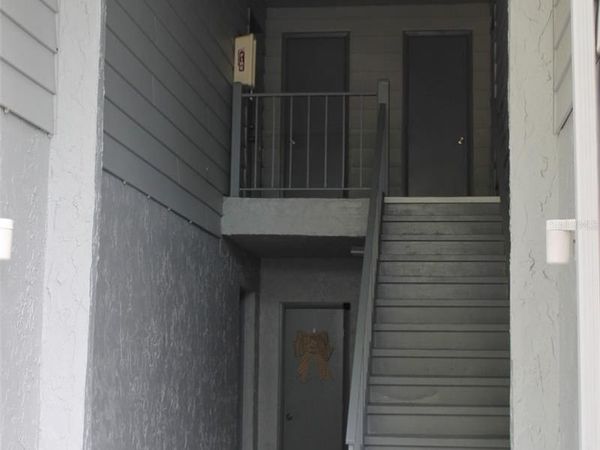 10800 US HIGHWAY 19 N, Unit 220, PINELLAS PARK, FL 33782