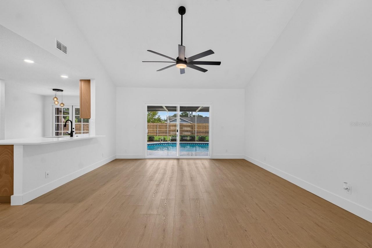 2773 Valencia Lane W, Palm Harbor, FL 34684 Photo