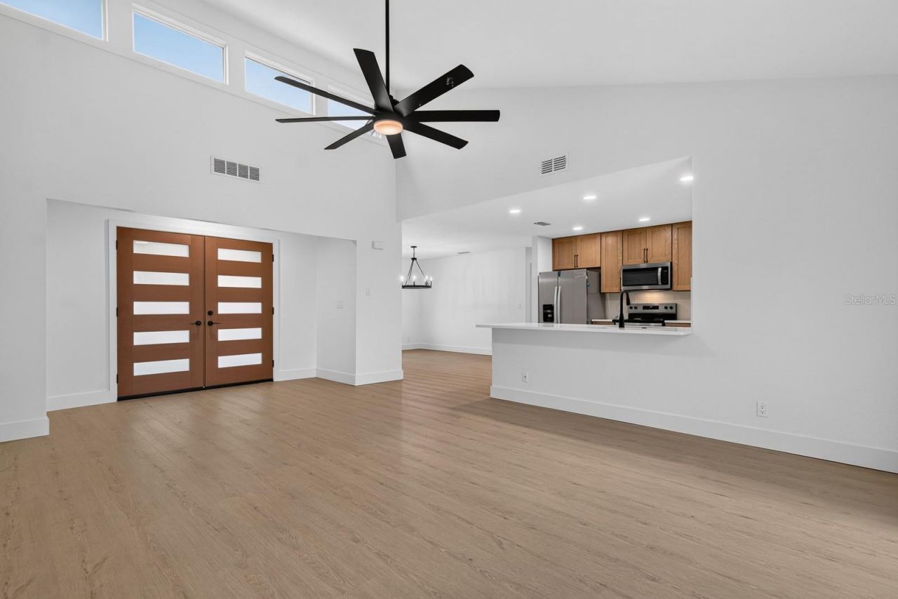 2773 Valencia Lane W, Palm Harbor, FL 34684 Photo