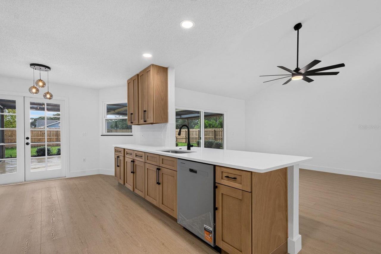 2773 Valencia Lane W, Palm Harbor, FL 34684 Photo
