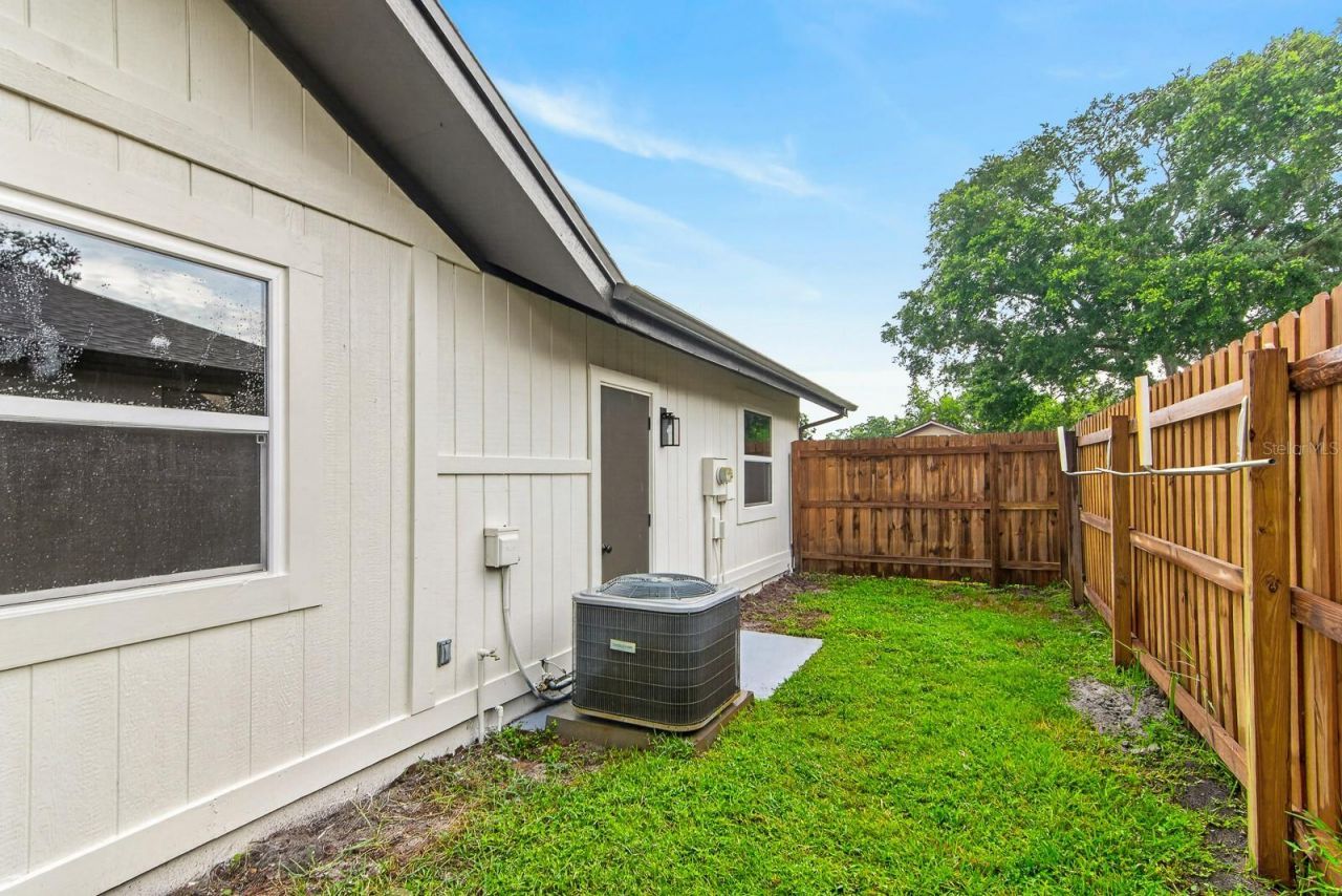 2773 Valencia Lane W, Palm Harbor, FL 34684 Photo