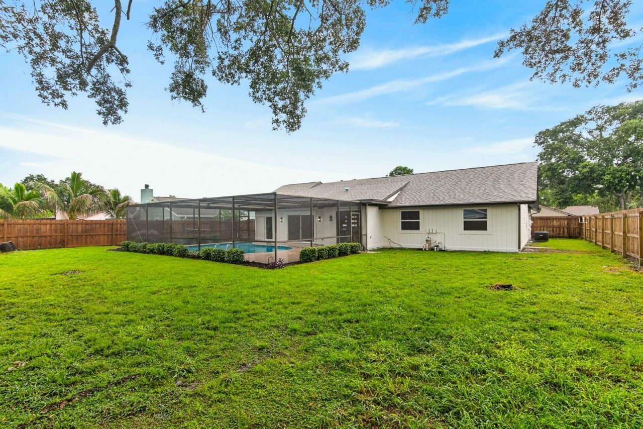 2773 Valencia Lane W, Palm Harbor, FL 34684 Photo