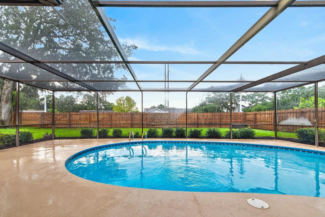 2773 Valencia Lane W, Palm Harbor, FL 34684 Photo